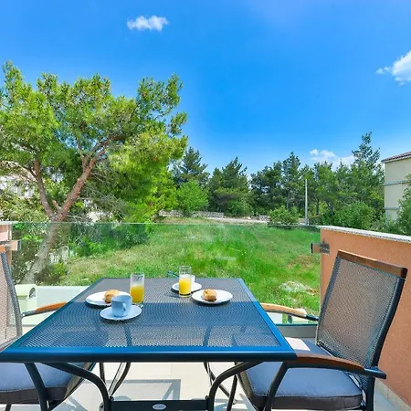 Villa Crowonder Cascada With Jacuzzi - S5 *