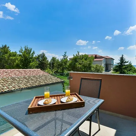 Crowonder Cascada With Jacuzzi - S5 *